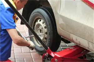 江洲附近拖车24小时服务热线电话
